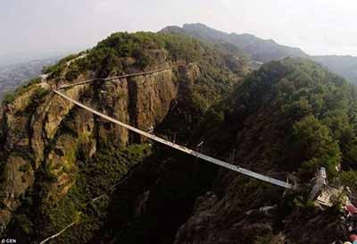 اخبار,اخبار گوناگون,بلندترین و طولانی ترین راهروی شیشه‌ای جهان