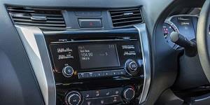 اخبار,اخبار گوناگون,بررسی نیسان ناوارا NP300 مدل 2015