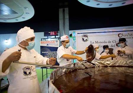 اخبار,اخبار گوناگون,رکورد بزرگ‌ترین شکلات سکه‌ای دنیا بازهم شکسته شد