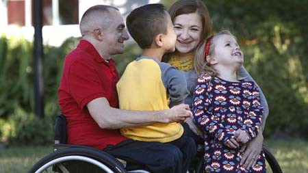 اخبار , اخبار گوناگون,اقدام جالب زوج کوتاه قد,تصاویری از زوج کوتاه قد