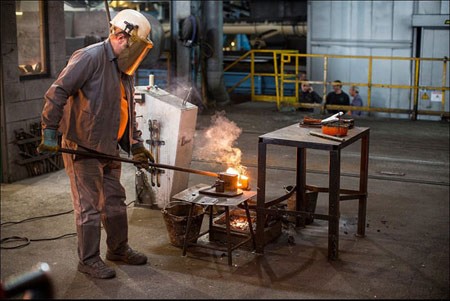 اخبار , اخبار گوناگون,از سنگ آهن تا سرویس آشپزخانه,مراحل ساخت قابلمه