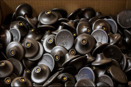 اخبار , اخبار گوناگون,از سنگ آهن تا سرویس آشپزخانه,مراحل ساخت قابلمه