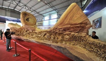 اخبار , اخبار گوناگون,طولانی ترین مجسمه چوبی,تصاویر طولانی ترین مجسمه چوبی
