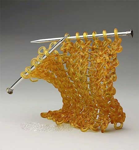 مجسمه شیشه ایِ بافتنی دیده اید