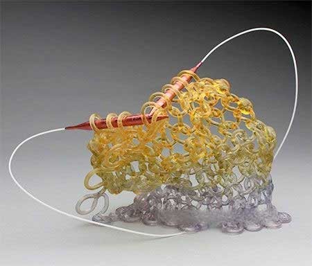 مجسمه شیشه ایِ بافتنی دیده اید