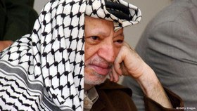 عرفات با تزریق سم در نسکافهاش مسموم شده است