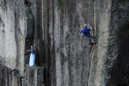 اخبار,اخبار گوناگون,برگزاری مراسم عروسی در جاهای خطرناک