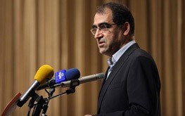 در بیمارستان خمینی شهر بخیه ها را پرستار از صورت بچه بیمار کشیده بود/حرف بی ربط می زنند