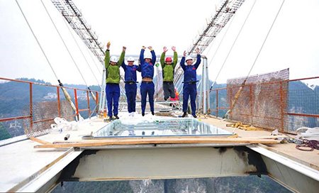 اخبار,اخبار گوناگون,طولانی‌ترین پل شیشه‌ای