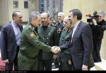 دیدار وزرای دفاع ایران و روسیه در مسکو (عکس)