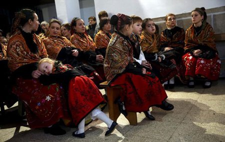 اخبار , اخبار گوناگون,مراسم زدن شلغم به شیطان,مراسم روز سن سباستین در اسپانیا اخبار , اخبار گوناگون,مراسم زدن شلغم به شیطان,مراسم روز سن سباستین در اسپانیا