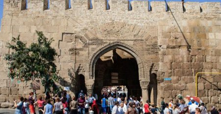 اخبار , اخبار گوناگون,ساخت دیوار توسط ایرانیان در روسیه,تصاویر دیوار ساخته شده ایرانیان در روسیه