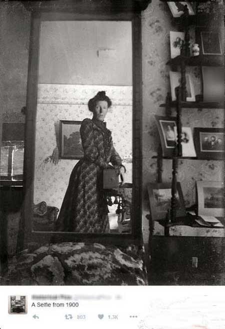 قدیمی ترین سلفی در آینه جهان