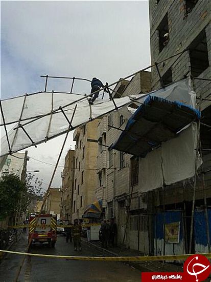 سقوط داربست ساختمانی در شهرک مسعودیه + تصاویر 1