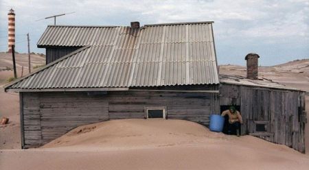 اخبار,اخبار گوناگون,روستای مدفون در شن و ماسه اخبار,اخبار گوناگون,روستای مدفون در شن و ماسه