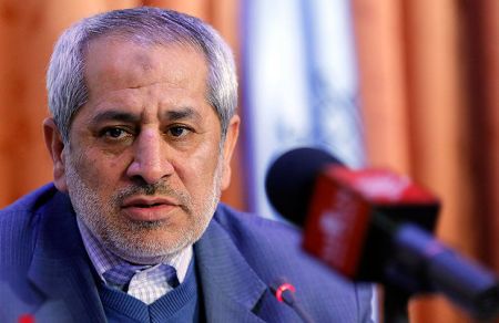 دادستان تهران : تشکیل پرونده برای یک فعال فرهنگی/یاشارسلطانی آزاد شد