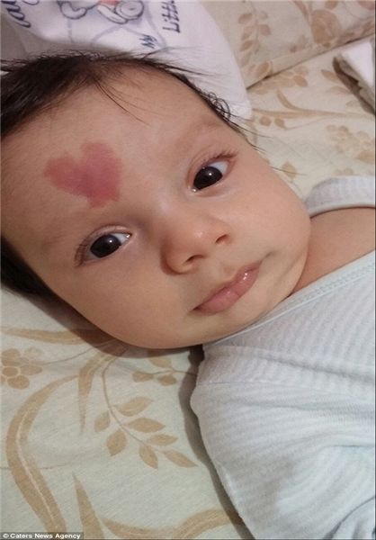 اخبارگوناگون,خبرهای گوناگون,نوزادی با علامت قلب