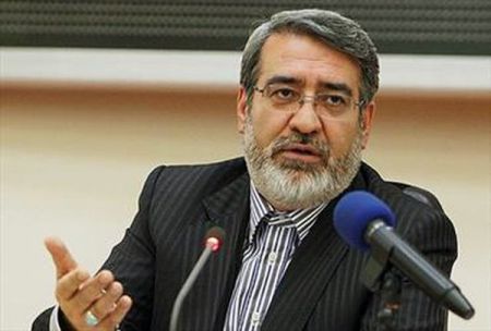 وزیر کشور: هیچ گروهی حق ندارد با رفتار و سخن بیخردانه خللی در امنیت کشور ایجاد کند