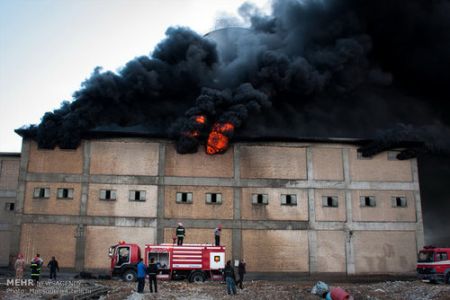   اخبارحوادث  ,خبرهای حوادث , آتش سوزی کارخانه سیمان