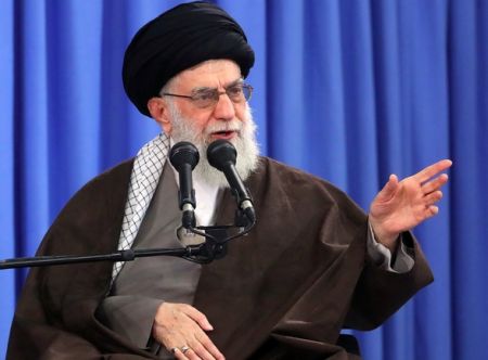 کانال تلگرامی KHAMENEI.IR منتشر کرد؛ رهبر معظم انقلاب: بر سر یکدیگر کمتر فریاد بکشید