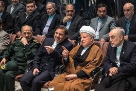 اقدامات هاشمی منجر به ابلاغ سیاستهای اصل ۴۴ شد/ تمام دستاوردهای هاشمی در دولت قبل بر باد رفت