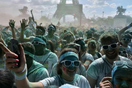 اخبار,اخبار گوناگون,برج ایفل میزبان مسابقه پرطرفدار دو با پودرهای رنگی اخبار,اخبار گوناگون,برج ایفل میزبان مسابقه پرطرفدار دو با پودرهای رنگی