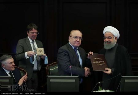 اعطا ی دکترای افتخاری دانشگاه دولتی مسکو به روحانی