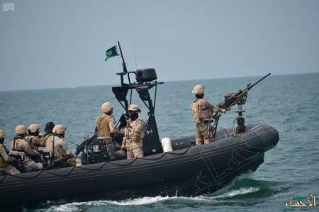 ایران: عربستان به قایق های صیادی ما شلیک کرد / ادعای سعودی ها: قایق صیادی نبود محموله سلاح جابه جا میکرد