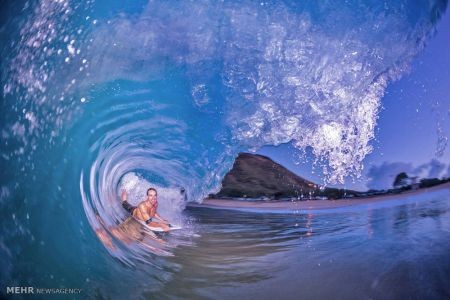 اخبار,اخبار گوناگون,موج سواری در شب اخبار,اخبار گوناگون,موج سواری در شب