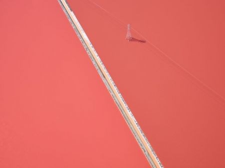  اخبارگوناگون ,خبرهای  گوناگون,دریاچه صورتی 