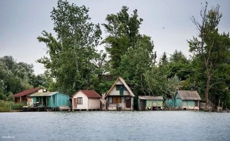   اخبار گوناگون  ,خبرهای گوناگون , دریاچه کریستالی