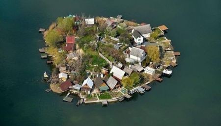   اخبار گوناگون  ,خبرهای گوناگون , دریاچه کریستالی