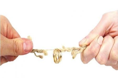 حذف «ثبت طلاق از شناسنامه» باعث افزایش طلاق میشود