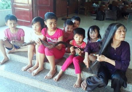 اخبار,اخبار گوناگون,پیرزن ویتنامی با موهای ژولیده سه متری