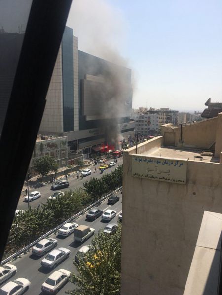 مجتمع کورش آتش گرفت