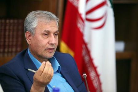 ربیعی: وضع اشتغال بد نیست، اما بیکاری بحرانی است