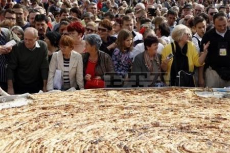 اخبار,اخبارگوناگون, بزرگترین پای گوشت چرخ‌شده