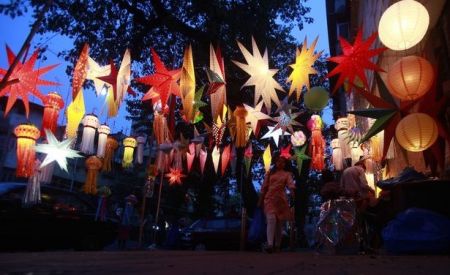   اخبارگوناگون ,خبرهای گوناگون,  جشن پر از رنگ و نور در هند