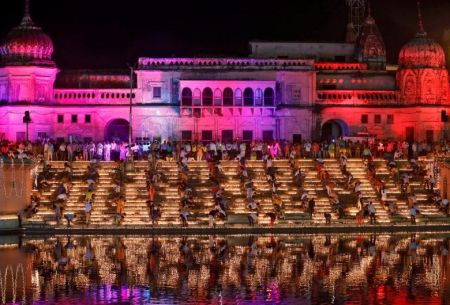   اخبارگوناگون ,خبرهای گوناگون,  جشن پر از رنگ و نور در هند