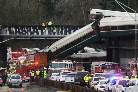 اخبار,اخبار حوادث,واژگونی مرگبار قطار مسافربری در واشنگتن