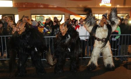 جشنواره ترسناک و عجیب آلمانی‌ها در آستانه کریسمس