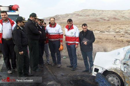 اخبار,اخبار حوادث,تصادف شدید وانت نیسان با تندر۹۰ 