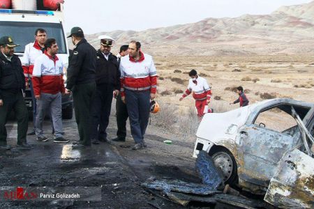 اخبار,اخبار حوادث,تصادف شدید وانت نیسان با تندر۹۰ 