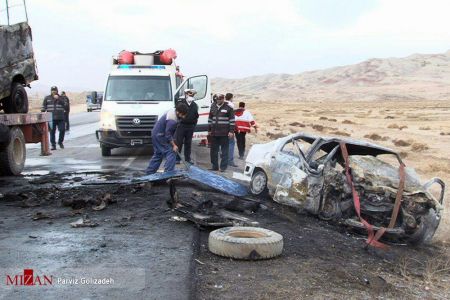 اخبار,اخبار حوادث,تصادف شدید وانت نیسان با تندر۹۰ 