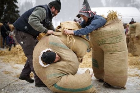 اخبار,اخبار گوناگون,کارناوال مردان پوشالی در سوئیس