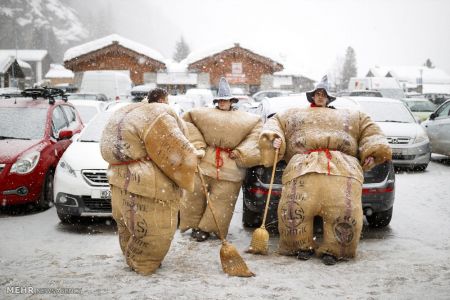 اخبار,اخبار گوناگون,کارناوال مردان پوشالی در سوئیس