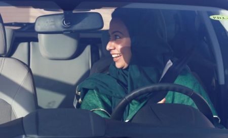 آموزش رانندگی ویژه زنان در عربستان