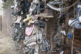 اخبار,اخبار گوناگون,قبرستان کاناداییها برای کفشهایشان اخبار,اخبار گوناگون,قبرستان کاناداییها برای کفشهایشان