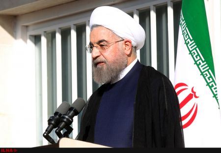روحانی : مردم هرمزگان همواره مدافعان خوب ایران بودهاند/ افتتاح ۱۵ پروژه با هزینه بیش از چهار هزار میلیارد تومان