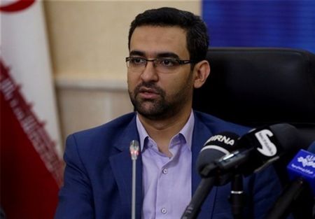 آذری جهرمی: اینترنت گران نمی شود/ کسب و کارهای حوزه فاوا رشد قابل توجهی داشته است